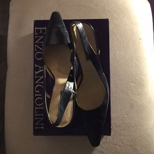 Navy blue sling back Enzo Angiolini
